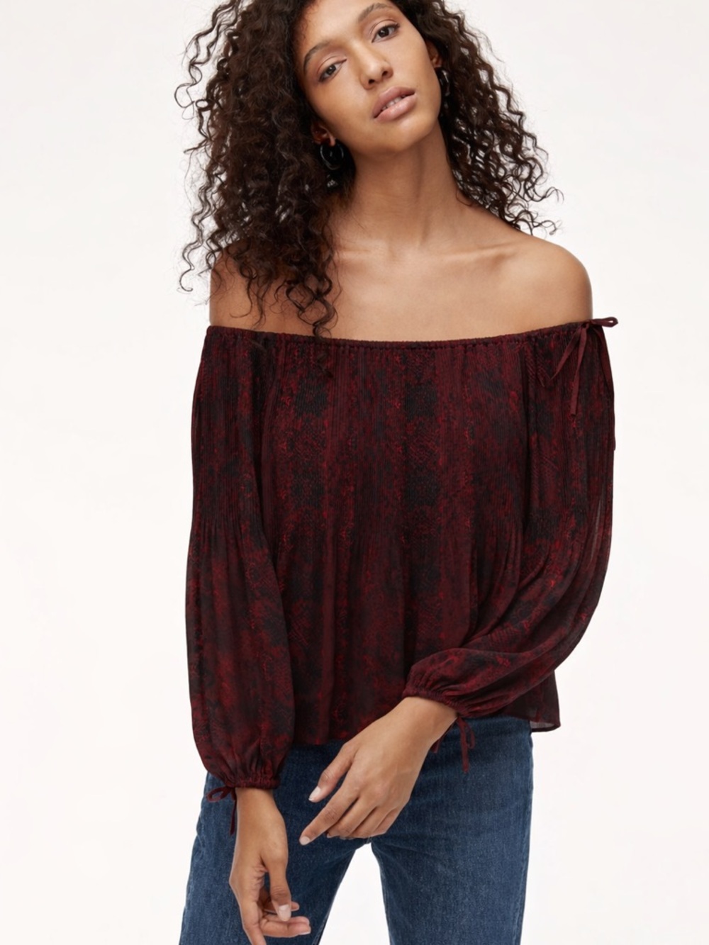 Aritzia Wilfred Talence Off Shoulder Pleated Blouse Burgundy Snake Size XS